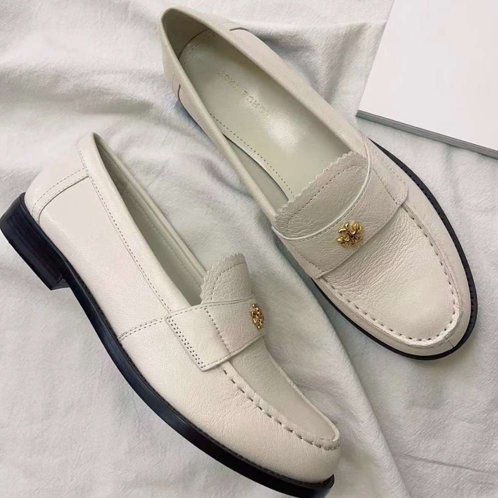 Tory Burch Classic loafer